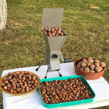 Cargar imagen en el visor de la galería, Quebradora Cascanueces Peladora De Almendras, Avellanas, Nuez